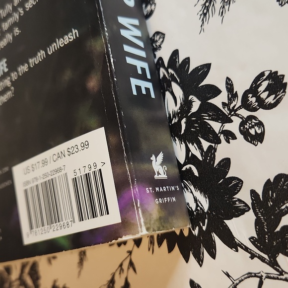 The Younger Wife  by Sally Hepworth m3 - Picture 7 of 10